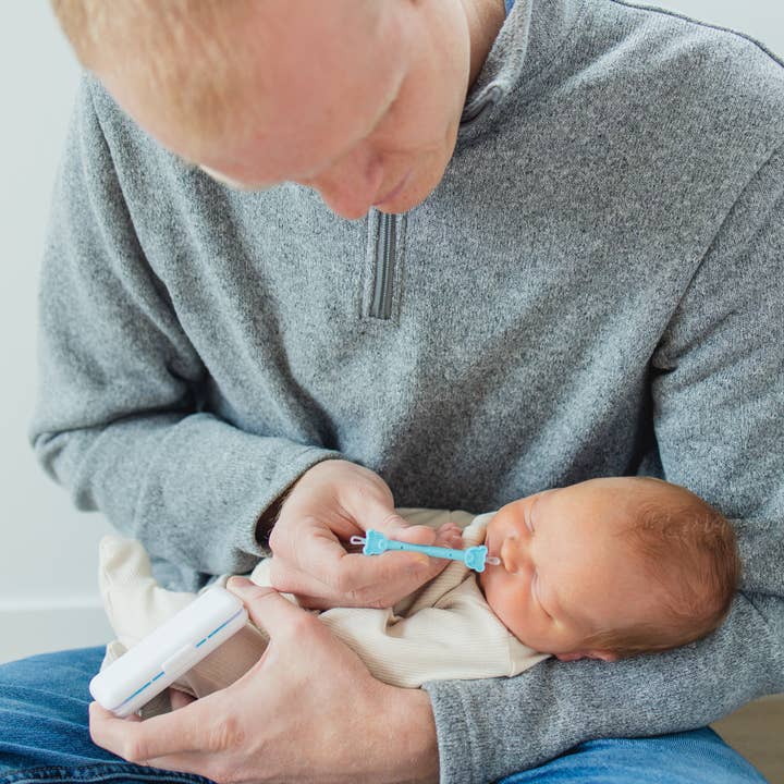 oogiebear - Wholesale Nasal Care - oogiebear baby booger and ear wax picker (2-pack)8