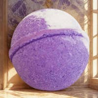Bombe de bain lavande et champagne pour la vente par Dulceria Soapery