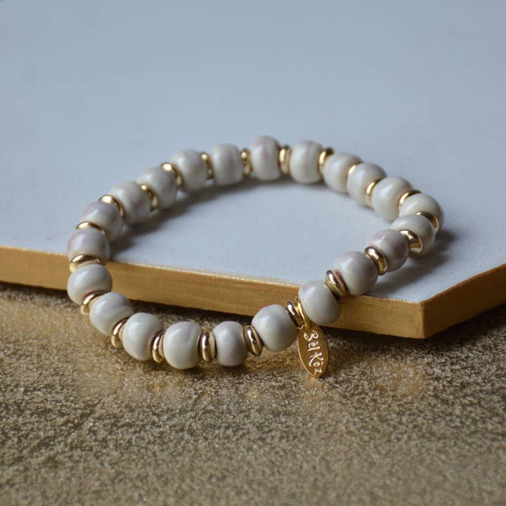 Vanilla Dainty Gold Accent Bracelet for wholesale by Bel Koz Haiti