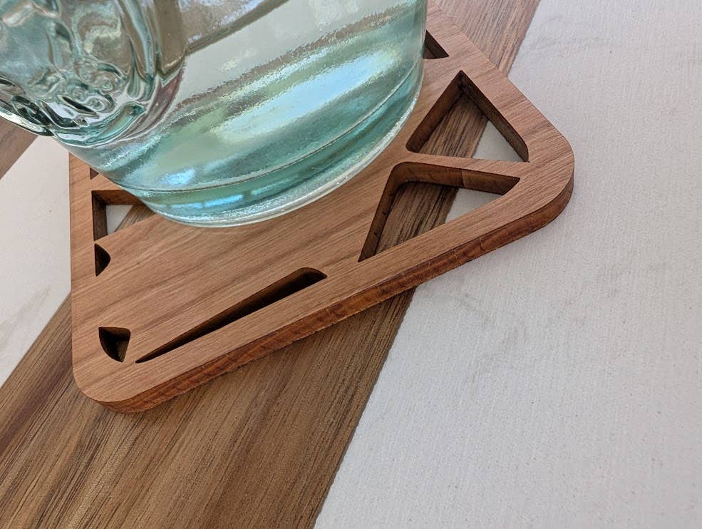 Foxwood Gifts Canada – Base de copos por atacado – Conjunto de 4 bases para copos em forma de folha de bordo simples, feitas à mão no Canadá.5