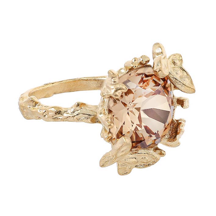 Bague Ellie avec cristal Swarovski Topaze claire pour la vente par Camilla Øhrling Jewelry
