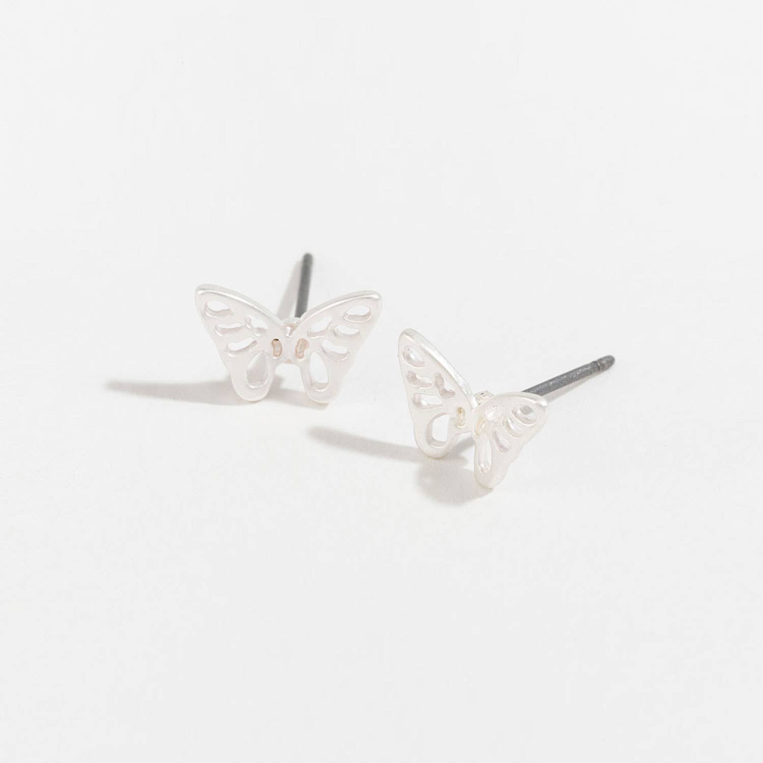 Howard's – Großhandel Ohrstecker – Ohrstecker Schmetterling-Ohrstecker3