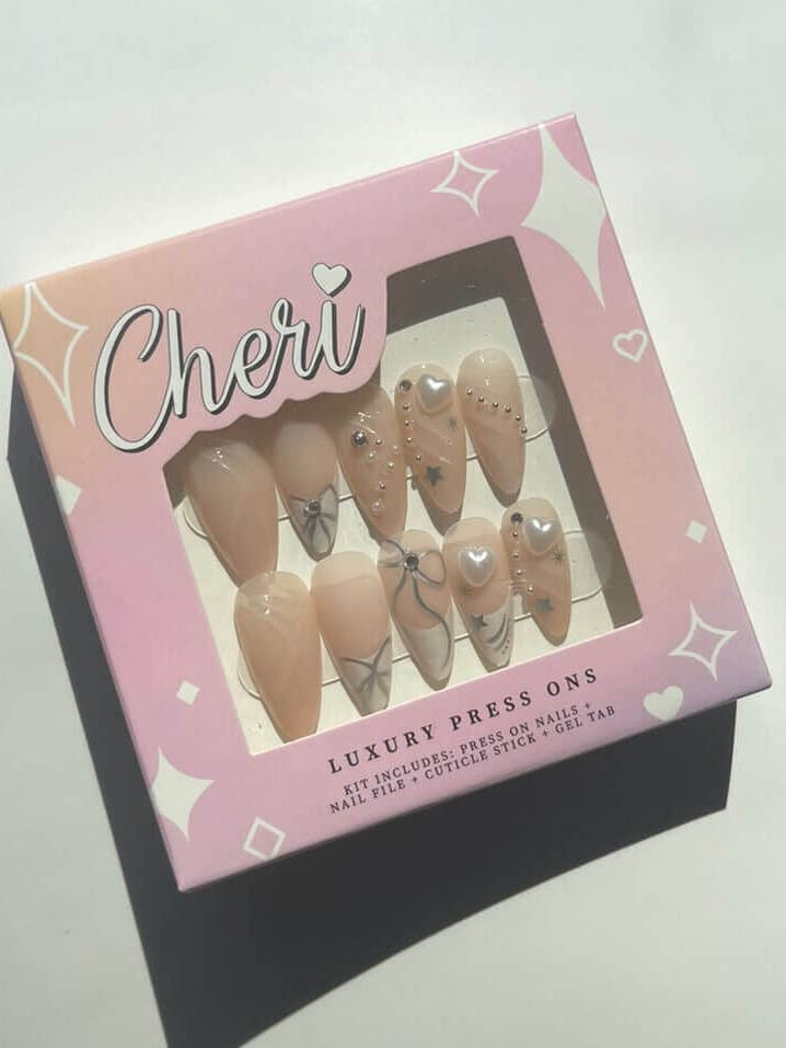 Kit à ongles Press On Style #3 pour la vente par Cheri Press Ons