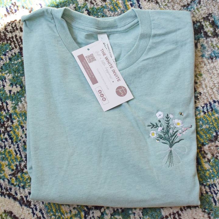 Broderet blomsterbuket sommertee til kvinder for engroshandel hos MELODY FAYE