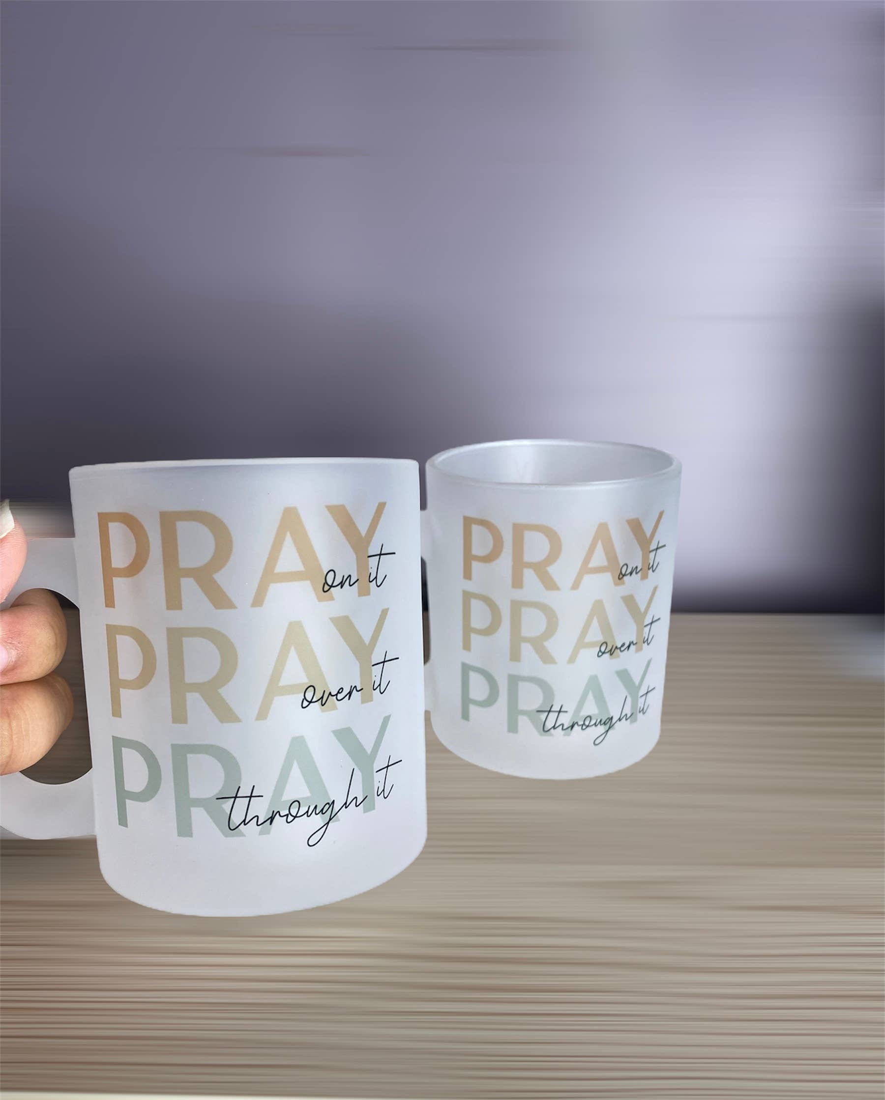 D2JCrafts – Großhandel Kaffeebecher – Bete darauf, Bete darüber, Bete durch, Frosted Coffee Mug6