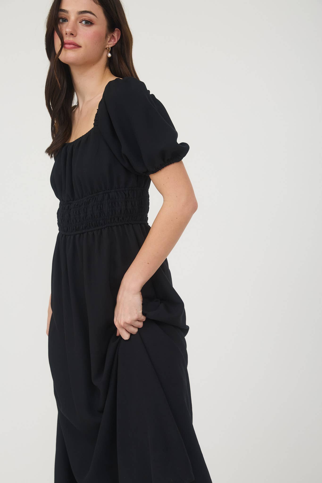 MINE – wholesale Dress – Women's – SOLID SMOCKED WAIST BALLOON SLEEVE MIDI DRESS10