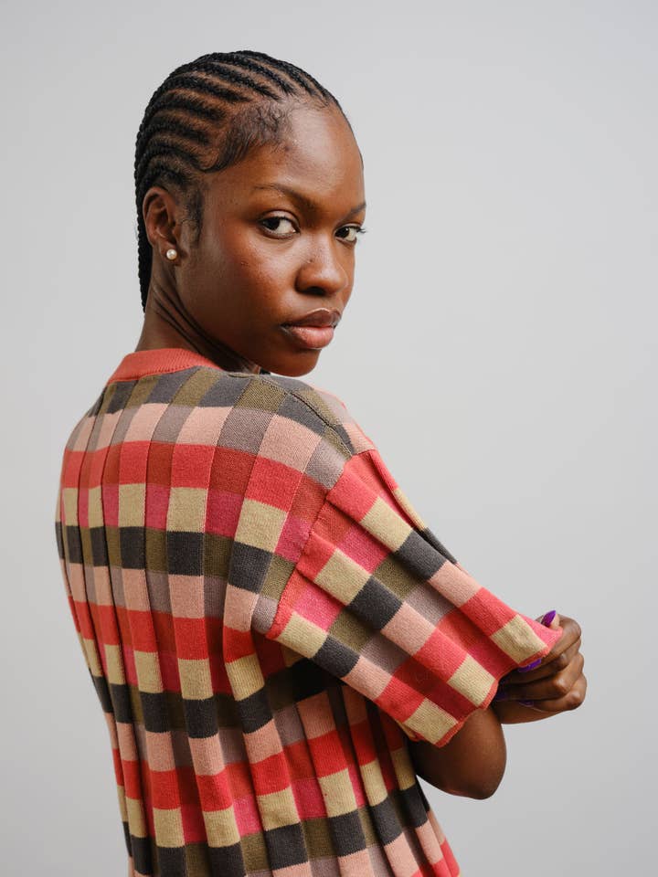 The Endery – wholesale Knitted jumper – Women′s – Anni Grid Plaited Tee - Solar Flare6