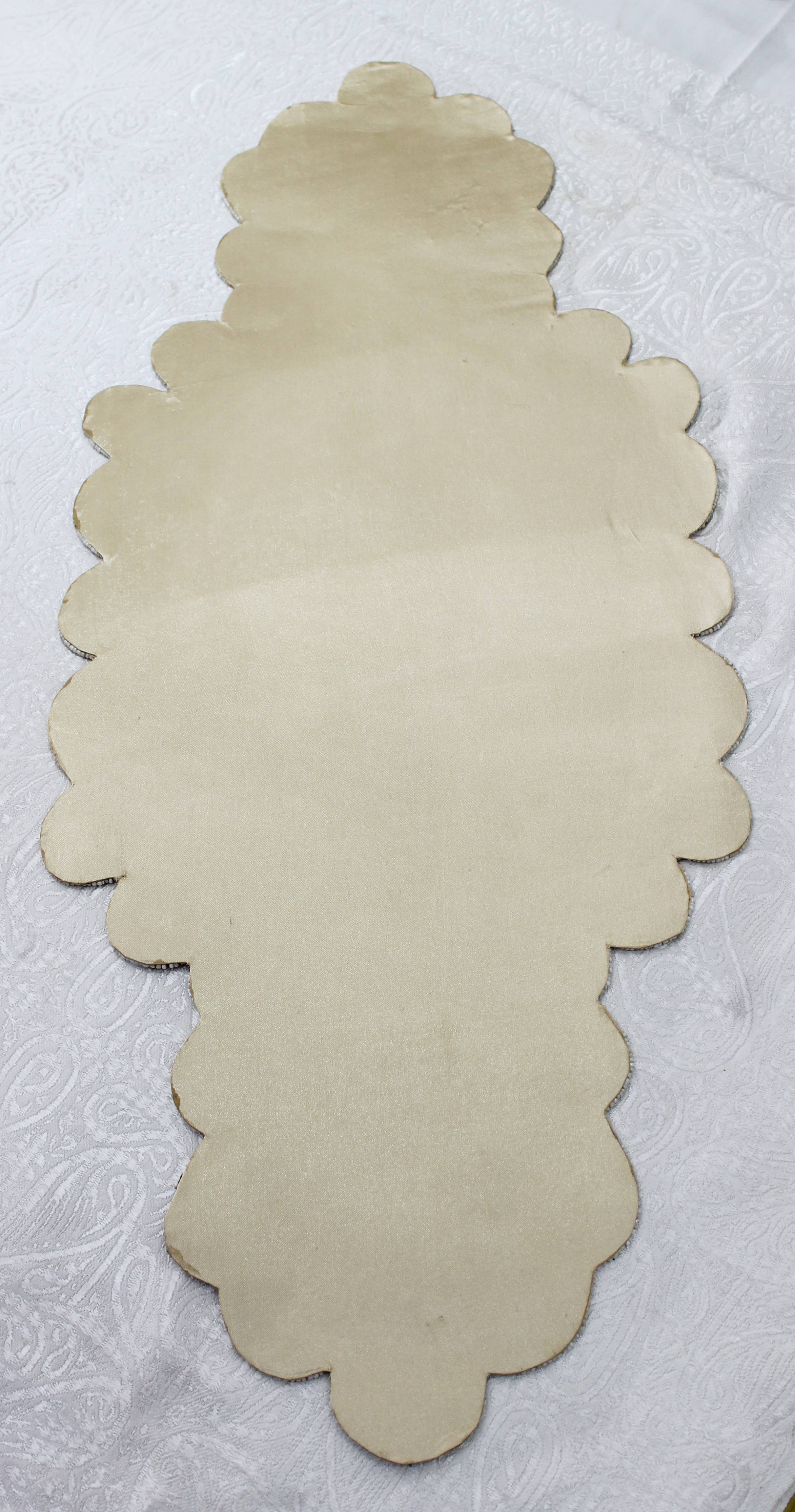 Rosenbelle London – wholesale Table runner – White & Gold Multicoloured Petals Handmade  Table Runner7