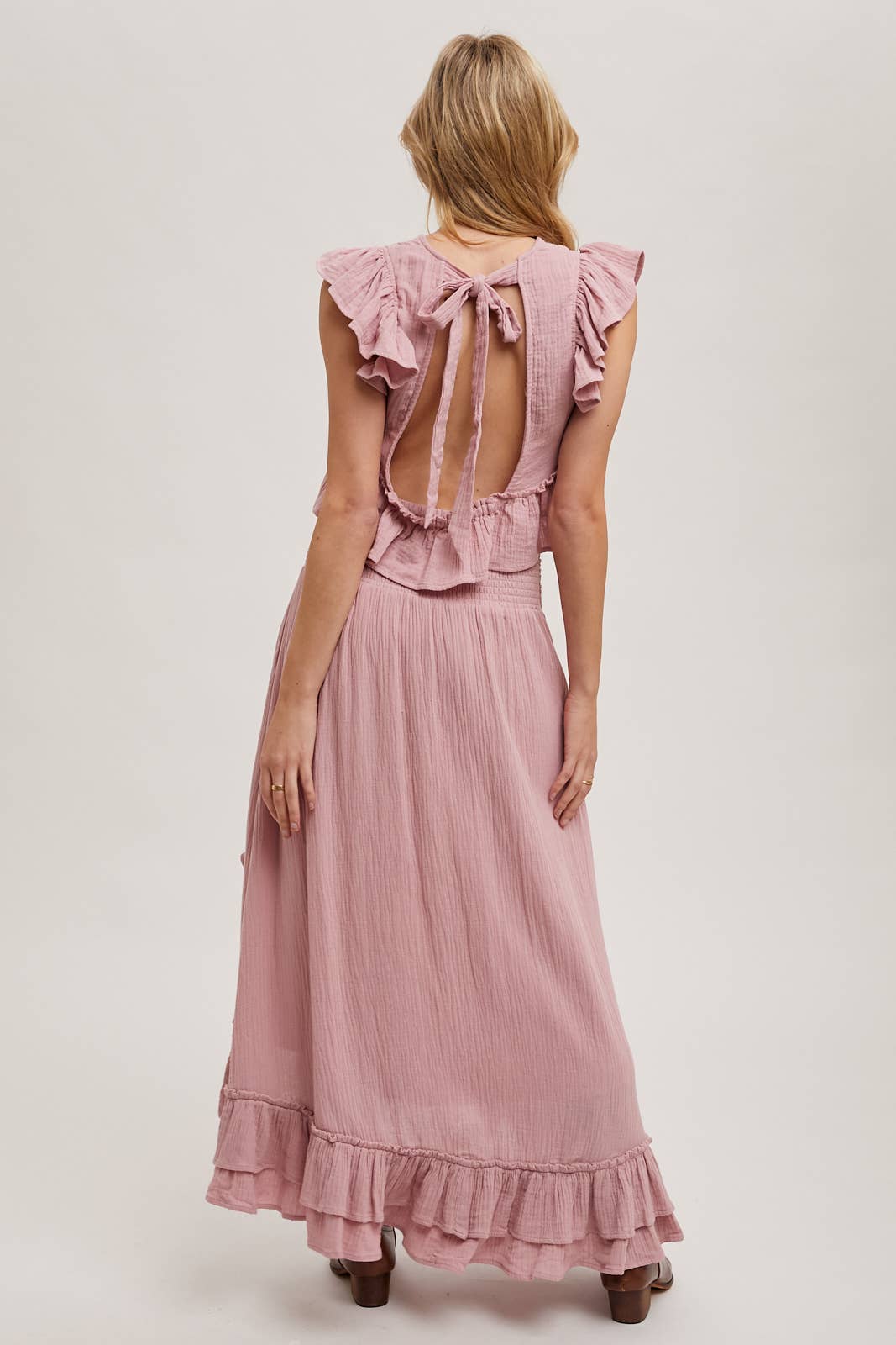 Bluivy – Großhandel Set aus Oberteil und Rock – Damen – MINIROCK-SET MIT CROP TOP UND SEITENSCHLITZ MIT RÜSCHENBESATZ17