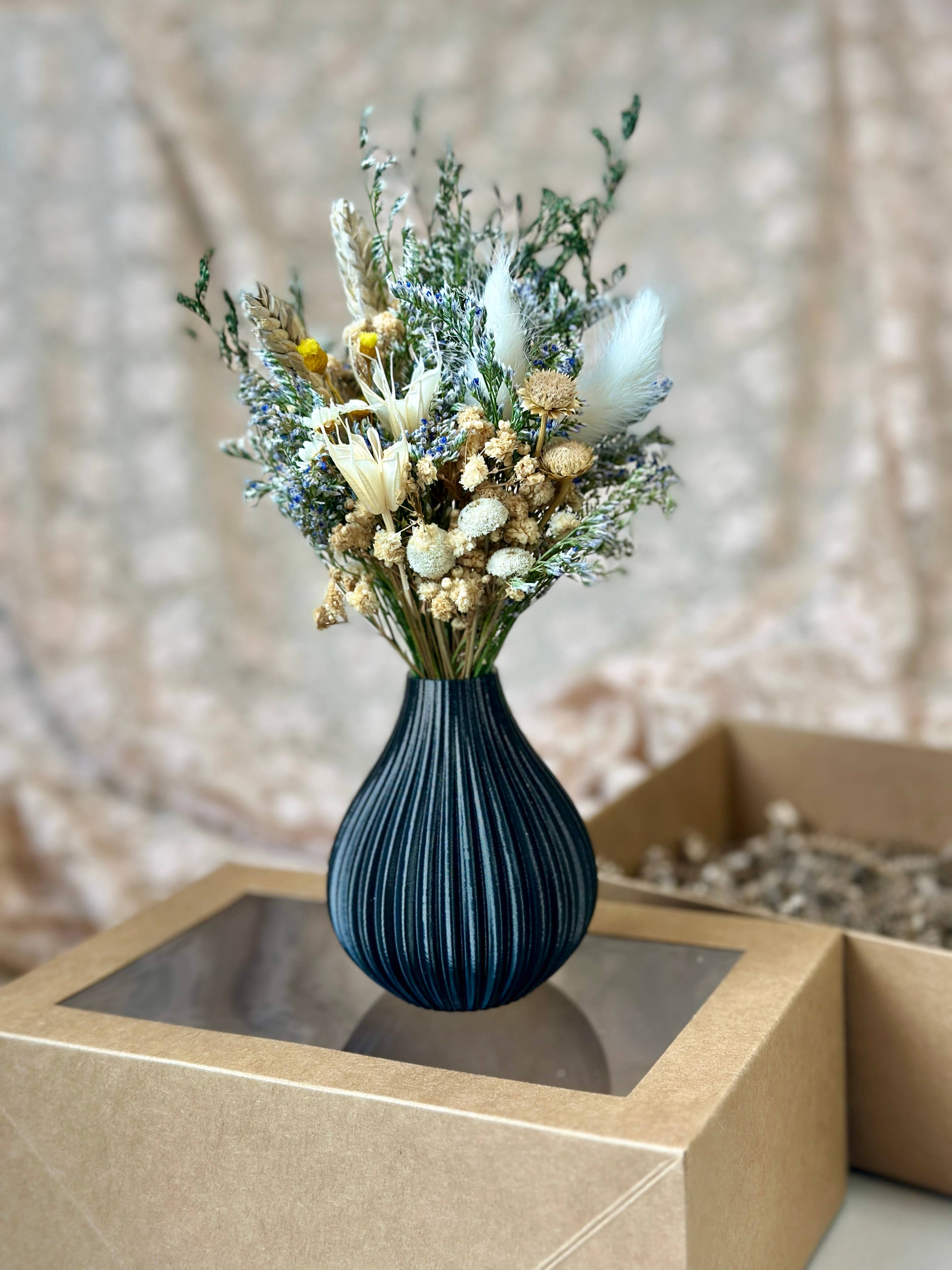 The Gardeners Wife - Wholesale Vase -  Bouquet in a Box — Dried Floral Bouquet + Vase Gift Set 1
