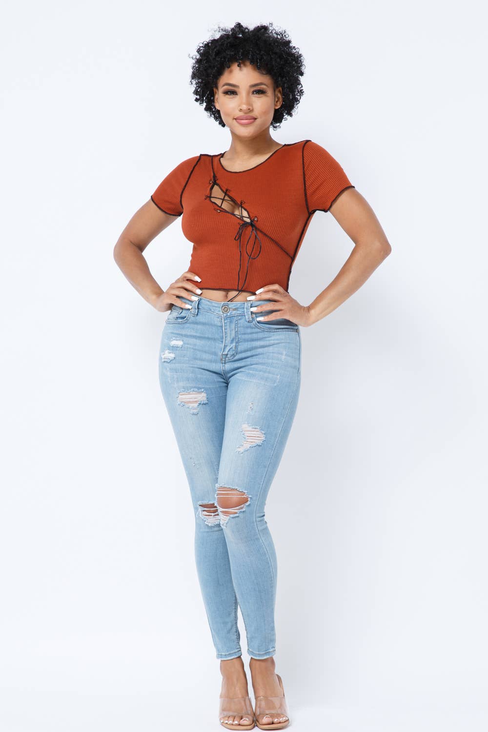 Julia by LoveJ – wholesale Stickad topp - Dam – Öppen framifrån Cut Tie Beskärning Top10