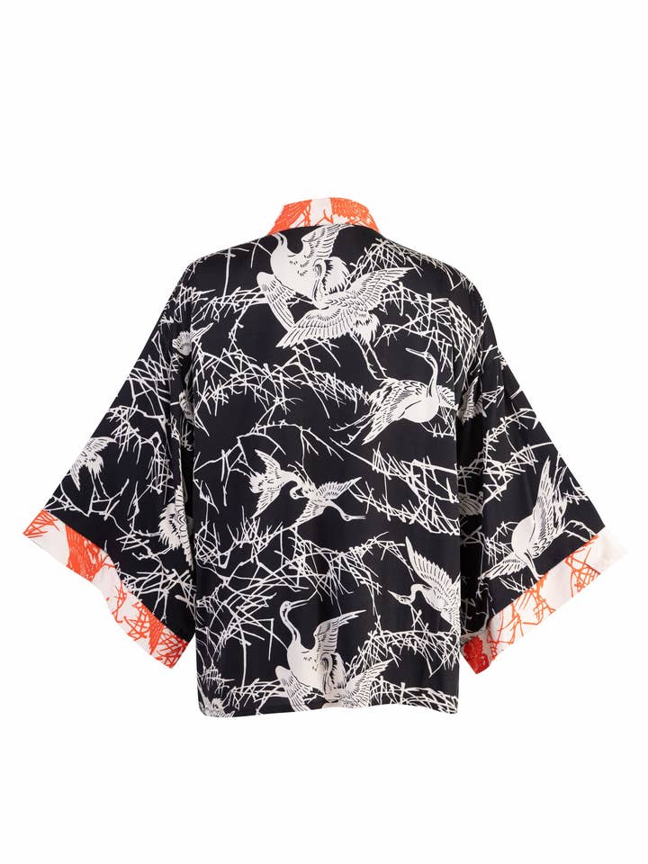 Artemis Muse - Wholesale Kimono – Women's - Japanese Crane Print Black & Ivory Short Kimono8