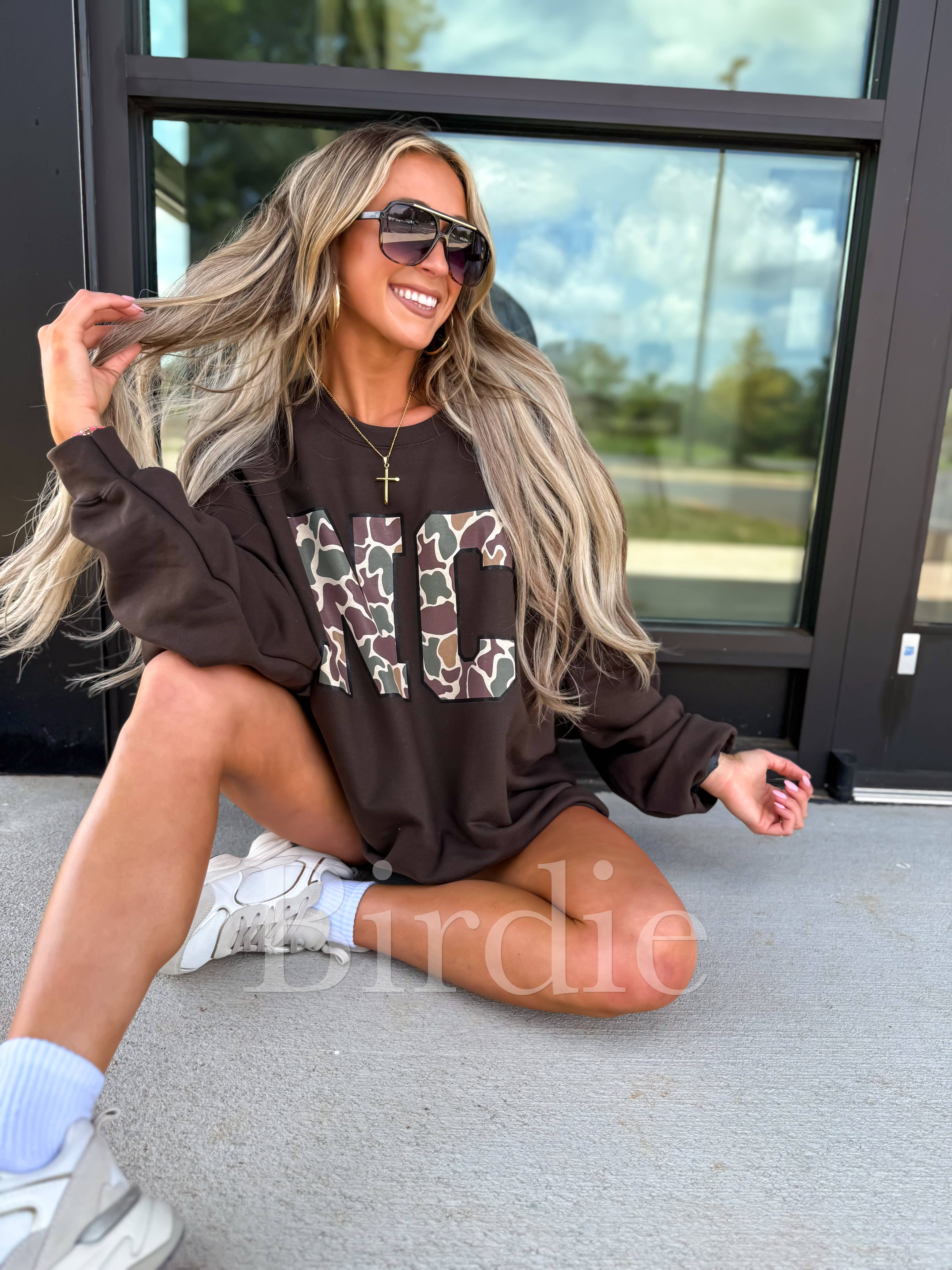 birdie - Wholesale Graphic Sweatshirt - Women's - Custom Duck Camo State Dark Chocolate Graphic Crewneck 4