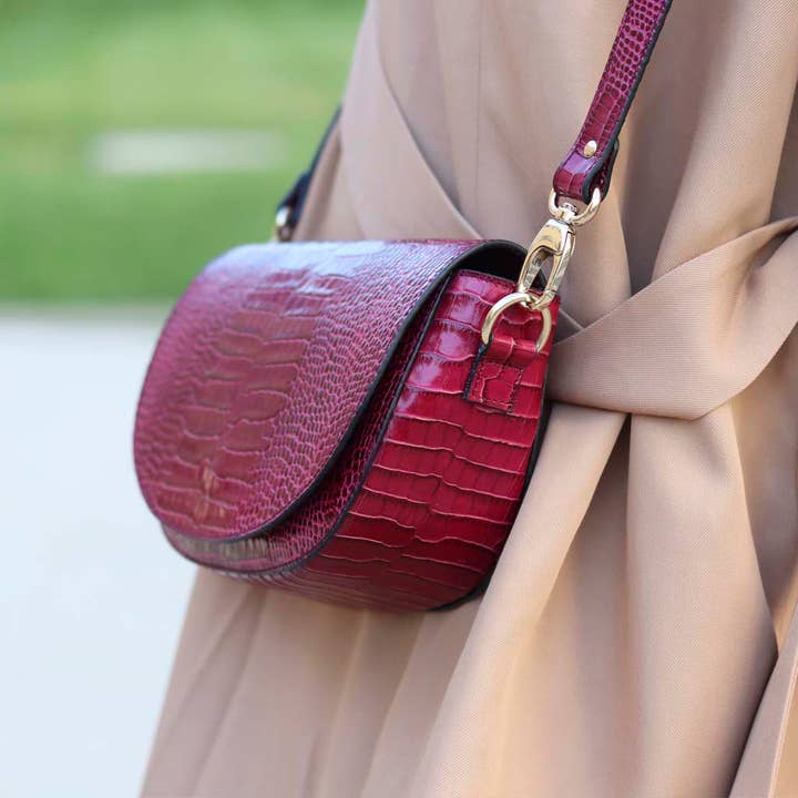 THE CODE - Wholesale Shoulder Bag - Women's - ALMA RASPBERRY SHOULDER BAG4