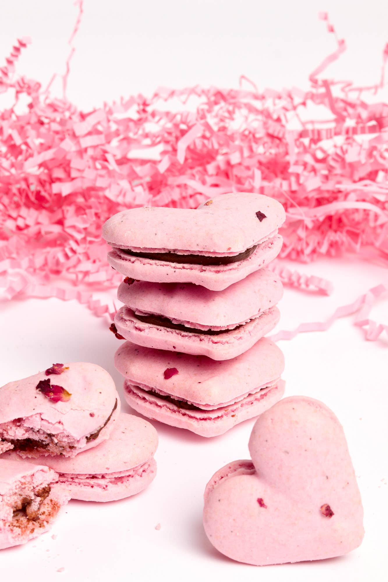 Verón - Vente Biscuits - Cœurs de Macaron à la Rose et au Chocolat pour la Saint-Valentin - EN GROS1