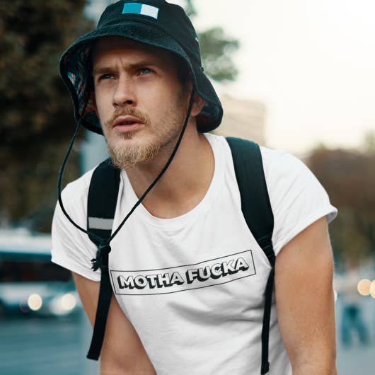 T-SHIRT MOTHA FUCKA pour la vente par OFDP