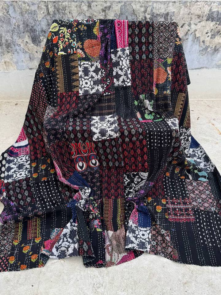 Vackra Kantha-sömsquiltar blocktryckt bomullspläd för wholesale av GYPSY STUDIO