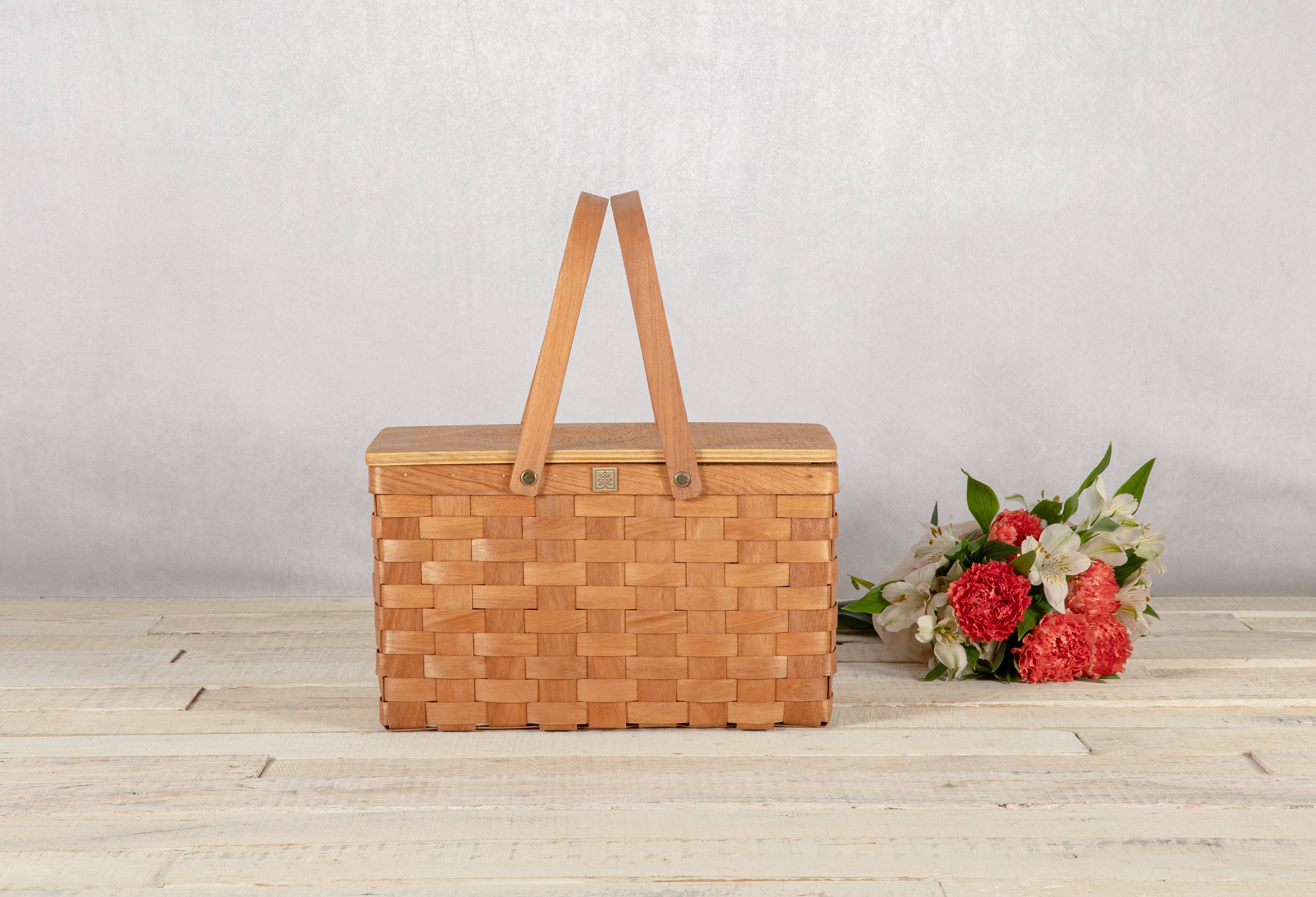 Beige Poppy Personal Picnic Basket, (Beige) for wholesale on Faire11