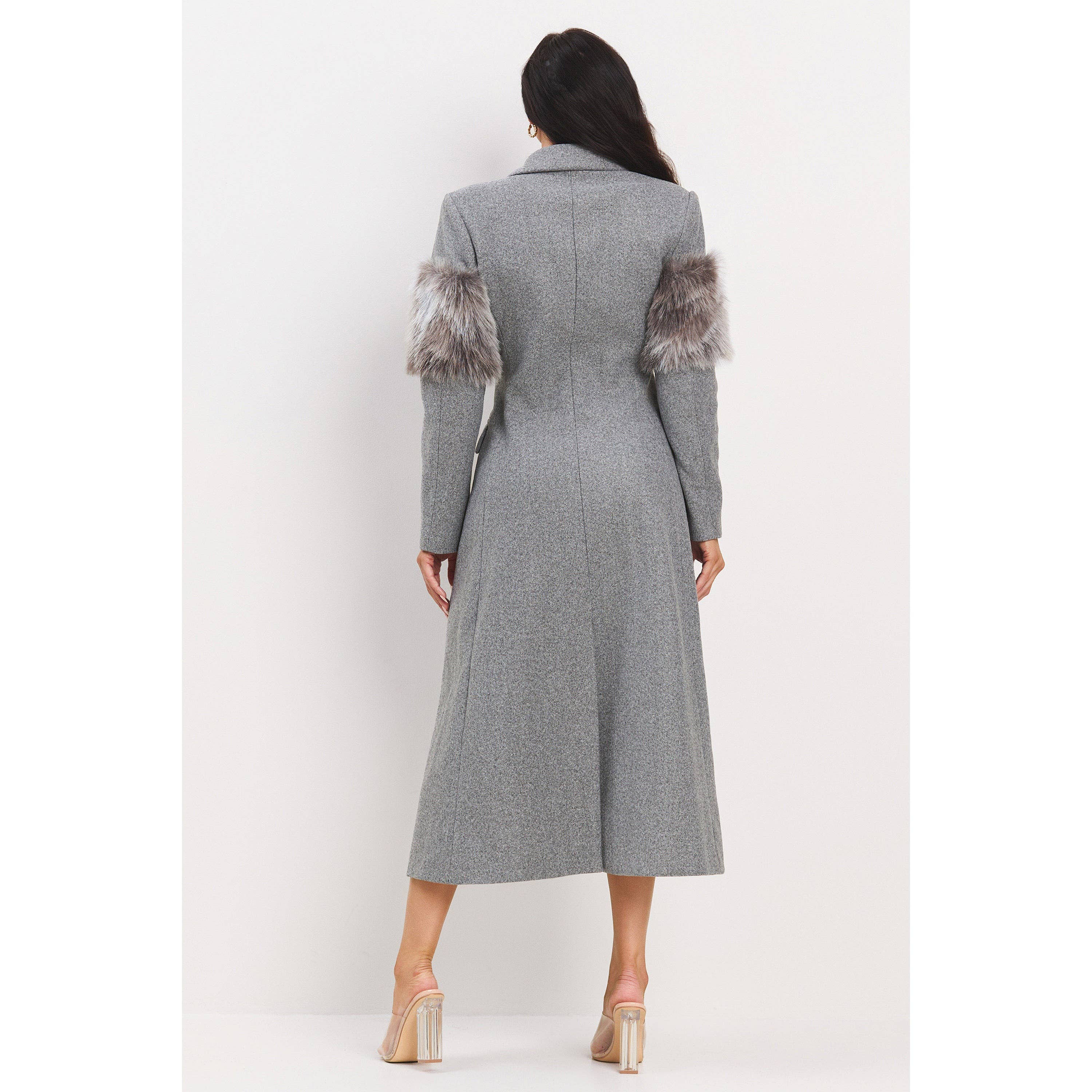 The Sang – Engroshandel Frakke - Dame – ÆRMET FAUX PELS FASTGJORT MAXI-FRAKKE14