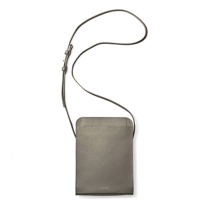 re:credo Noemi Shoulder Bag (Grey) for wholesale by Unofuku