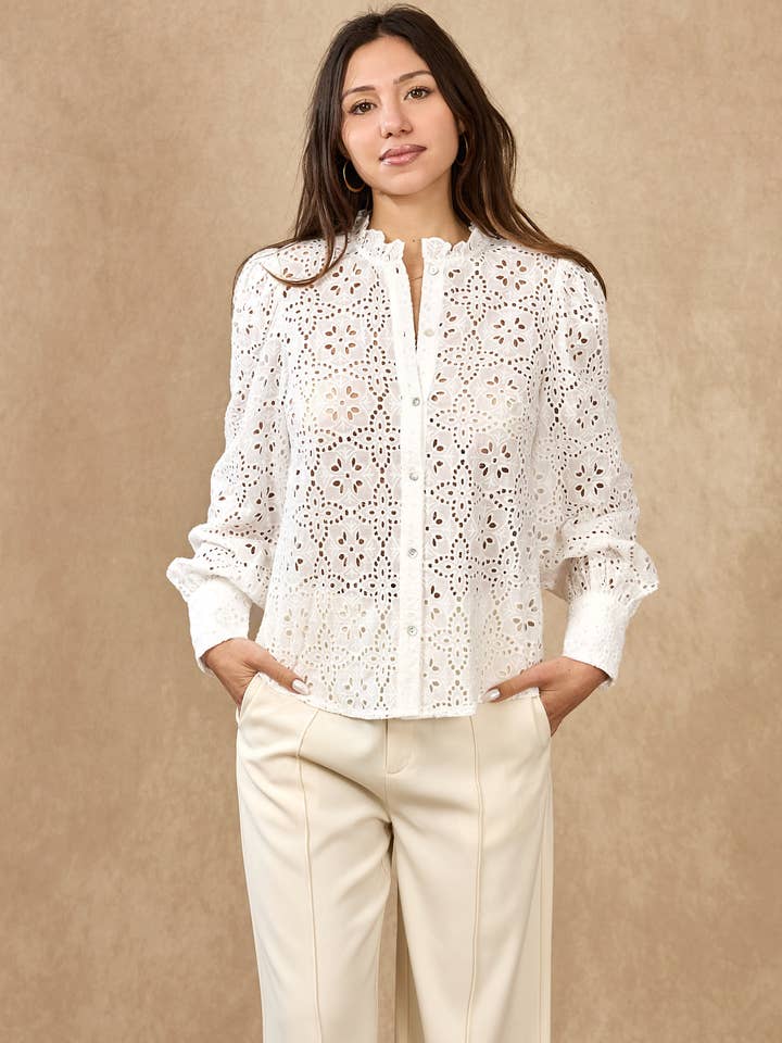 Blouse manches longues broderie anglaise - ASD96527-EMILIO pour la vente par LOVIE & CO