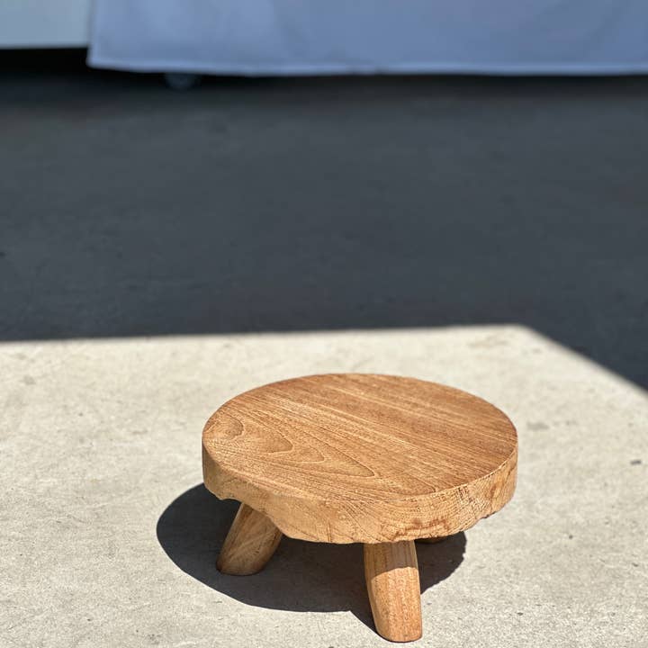 Office Objets - Wholesale Stool - Small low three-legged stool in upcycled blond teak D:30 H:1515