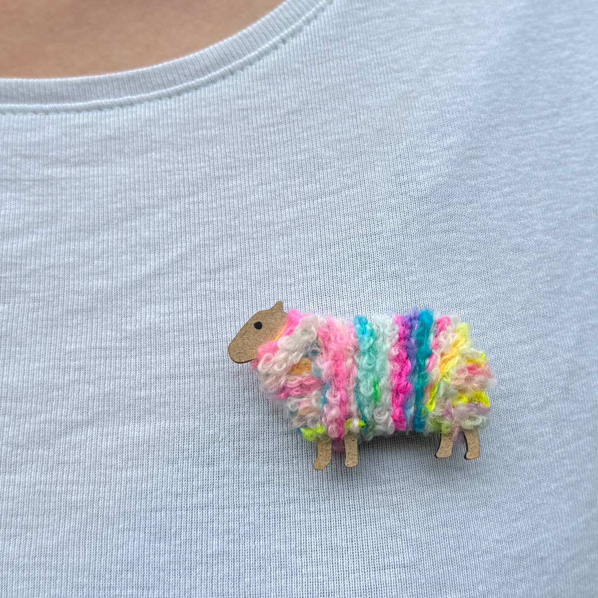 Hairy Coo - Venta al por mayor Broches - Broche Woolly Ewe - Hecho a mano en Escocia7
