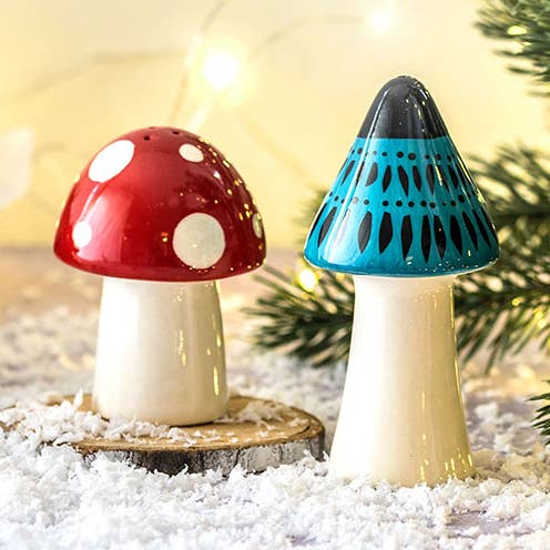 Salt- och pepparkar i flugsvampsdesign för wholesale av Hannah Turner Ltd