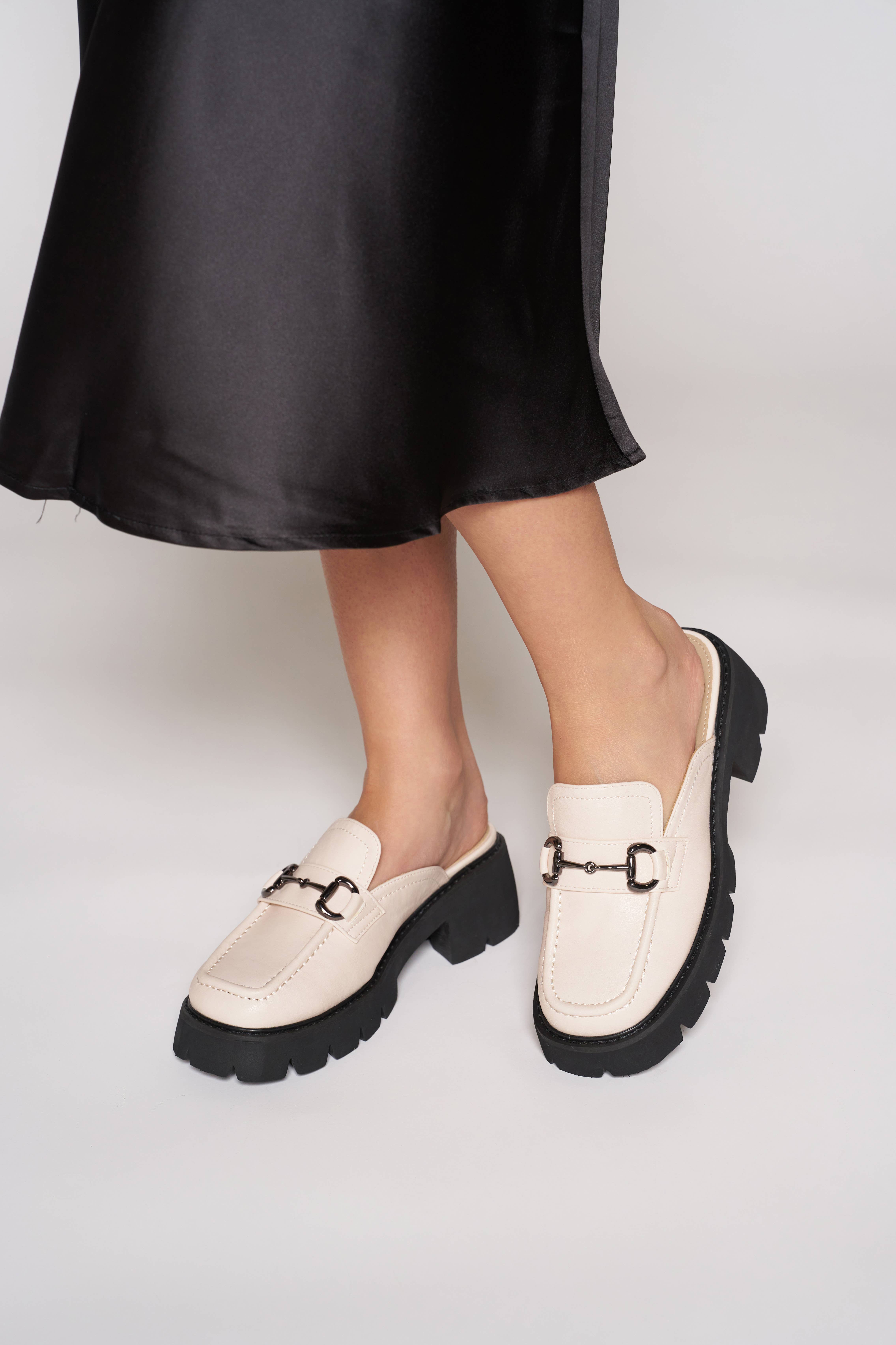 CCOCCI - Wholesale Loafers - Women's - LYNN CHUNKY PLATFORM HORSEBIT SLIP ON LOAFER MULE12