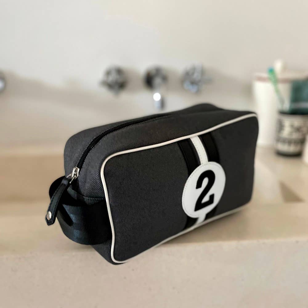 E2R PARIS - Wholesale Toiletry Bag - Men's - Sustainable men toiletry bag in gray canvas and leather1