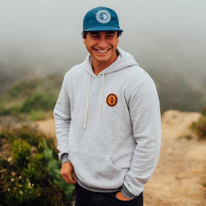 Everyday California - Wholesale Hoodie - Men's - Challenger Hoodie - California Surfing Bear Hoodie1