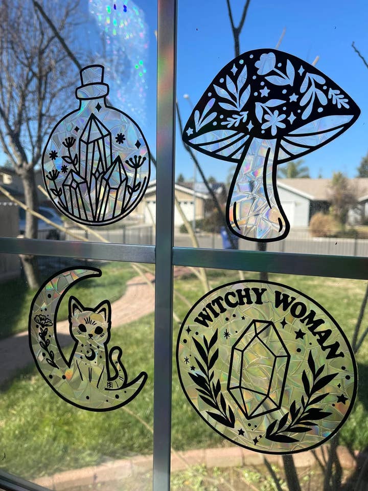 Witch Window Cling - Rainbow Window Cling for engroshandel hos Its Corries Collection