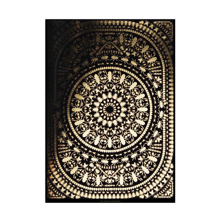 Impresión de mandala de insectos: negro y dorado. para venta al por mayor de The Curious Department