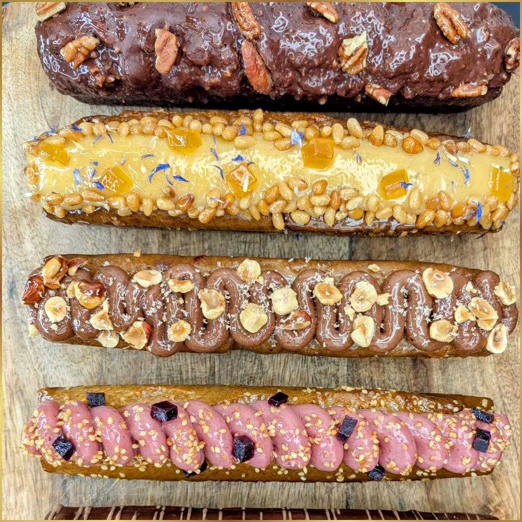 Purecake - Wholesale Cake - Chocolate Caramel Pecan Cake – An intense and crunchy delight1