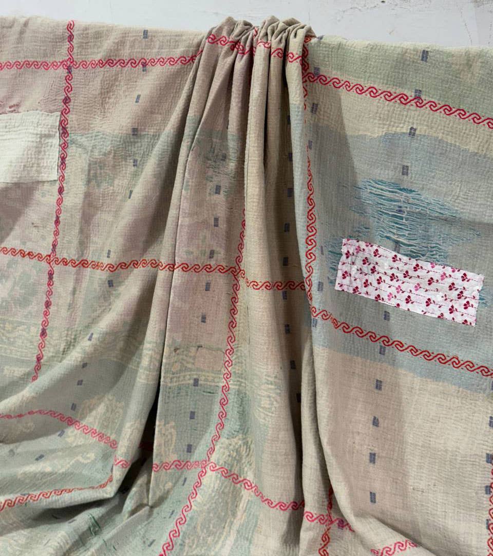 bhavnas boutique – wholesale Quilt – Vintage Textiles Cotton Throw kantha Stitch Quilt, Blanket1