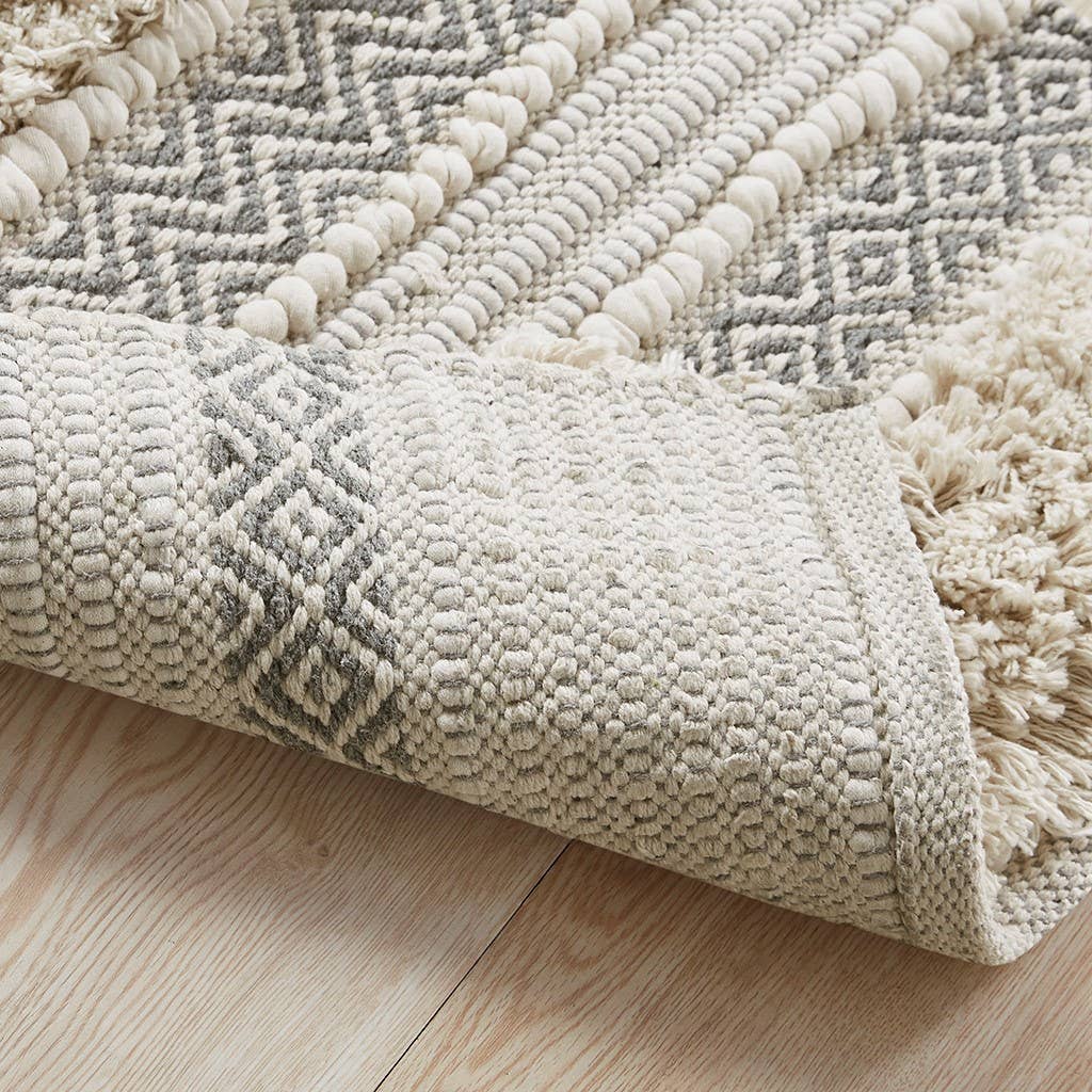 Olliix - Wholesale Bath Mat - Boho Stripe Handwoven Bath Rug, Ivory/Grey4