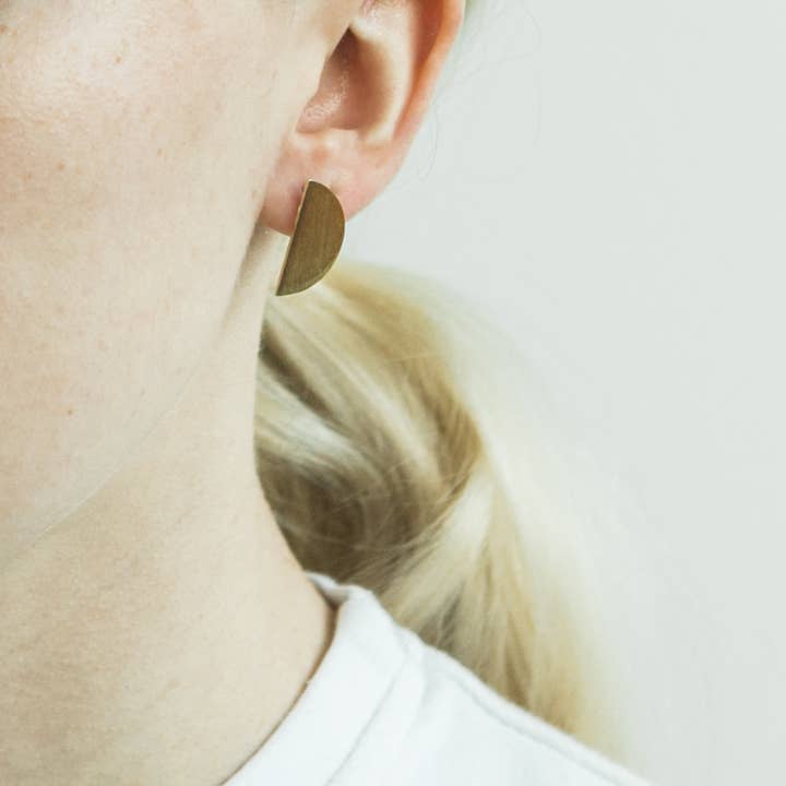 M STREET STUDIO - Wholesale Stud/Post Earrings - Brushed Gold Half Circle Stud Earring1