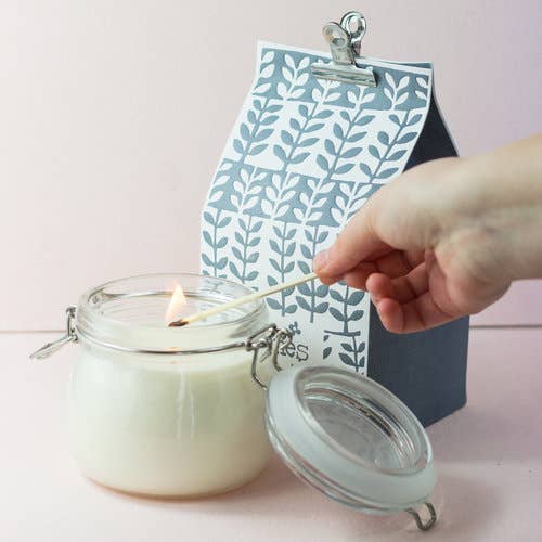 Agnes + Cat - Vente Bougie en bocal - Bougie en pot Kilner à la cire de soja 400 ml - Sel de mer et mousse