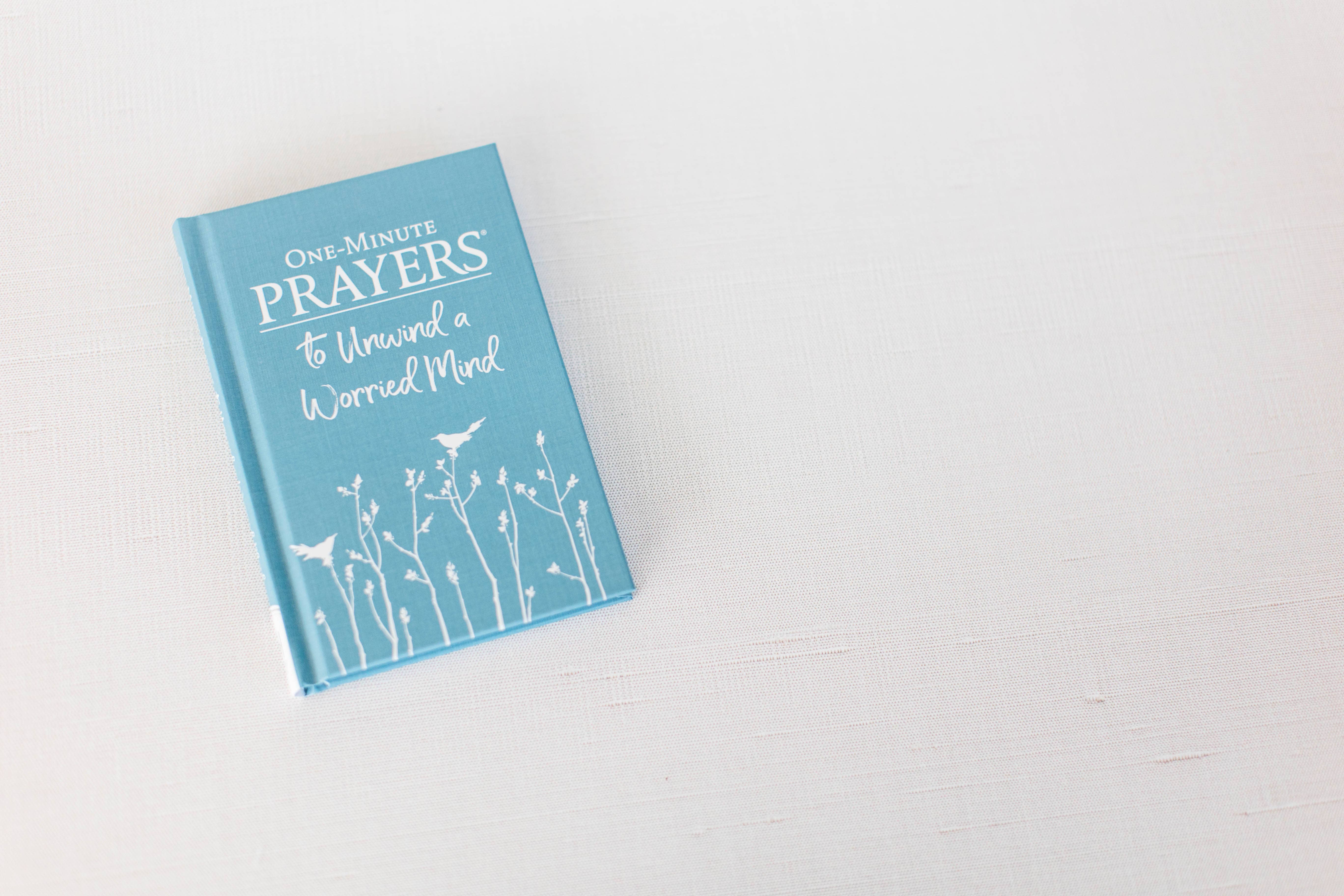 Harvest House Publishers Gift & Specialty Books - Wholesale Religion - One-Minute Prayers  to Unwind a Worried Mind1