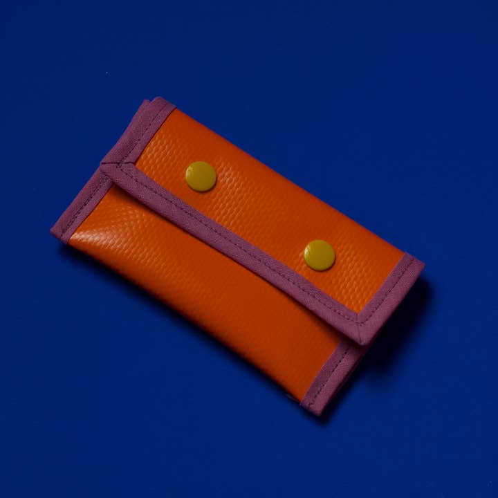 Pikto3000 – wholesale Wallet – Women's – I Upcycling I Coucou LKW push buttons wallet - Orange & Lila