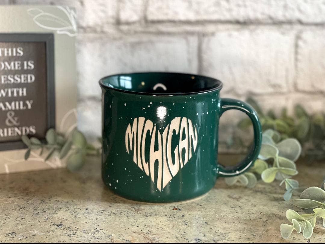 Endless Etching LLC – Großhandel Kaffeebecher – Keramik-Kaffeetassen - grünes Lagerfeuer1