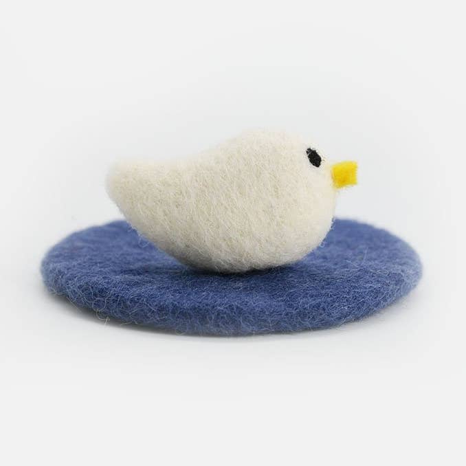 Woollyfelt - Venta al por mayor Artículo decorativo de mesa - Juego de 10 adorables pájaros blancos de fieltro0