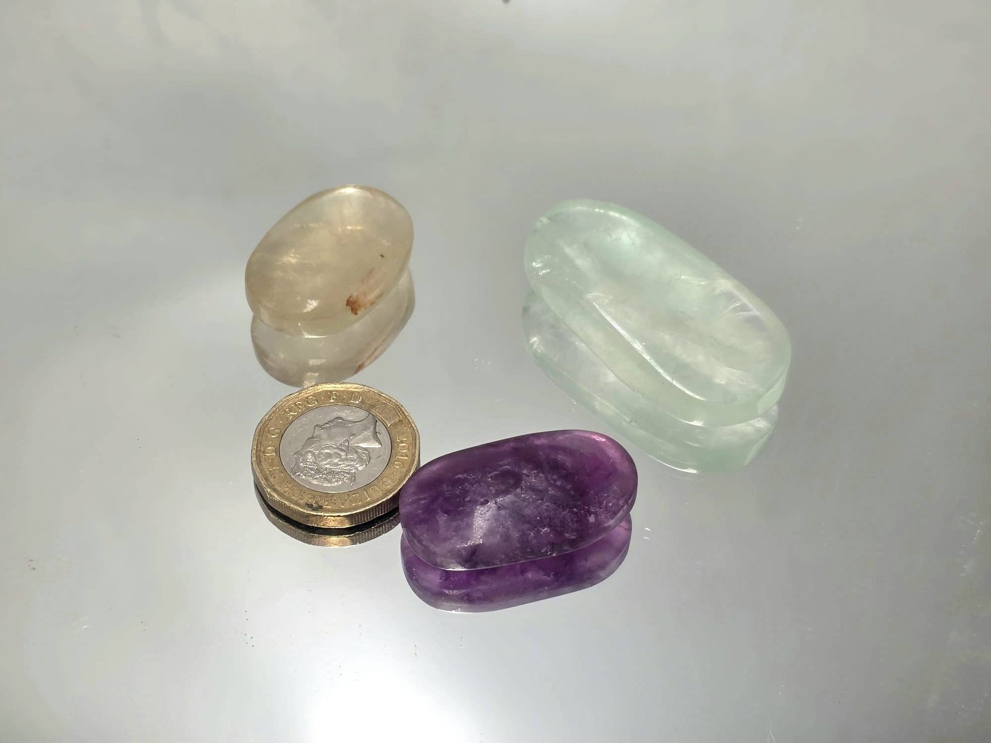 Distinction Crystals – wholesale Spiritual stone/crystal – Small Candy Fluorite Crystals Set of 32