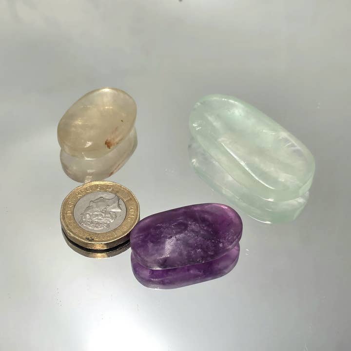 Distinction Crystals – wholesale Spiritual stone/crystal – Small Candy Fluorite Crystals Set of 32