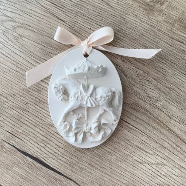 Lunelly - Wholesale Air Freshener - Scented horse statuette