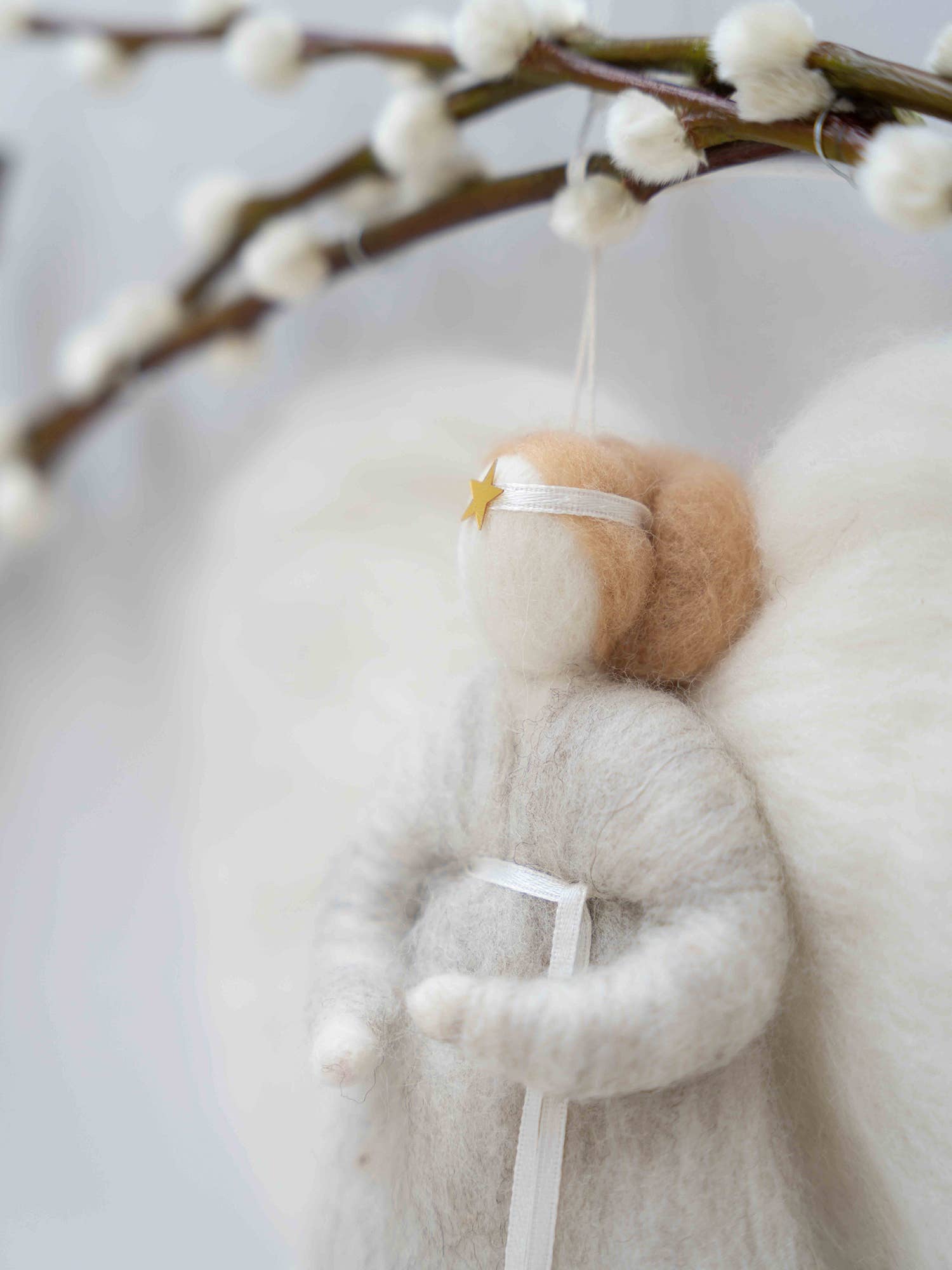 Jurianne Matter - Vente Figurine décorative - Ange en laine IRINI - teinte neutre3