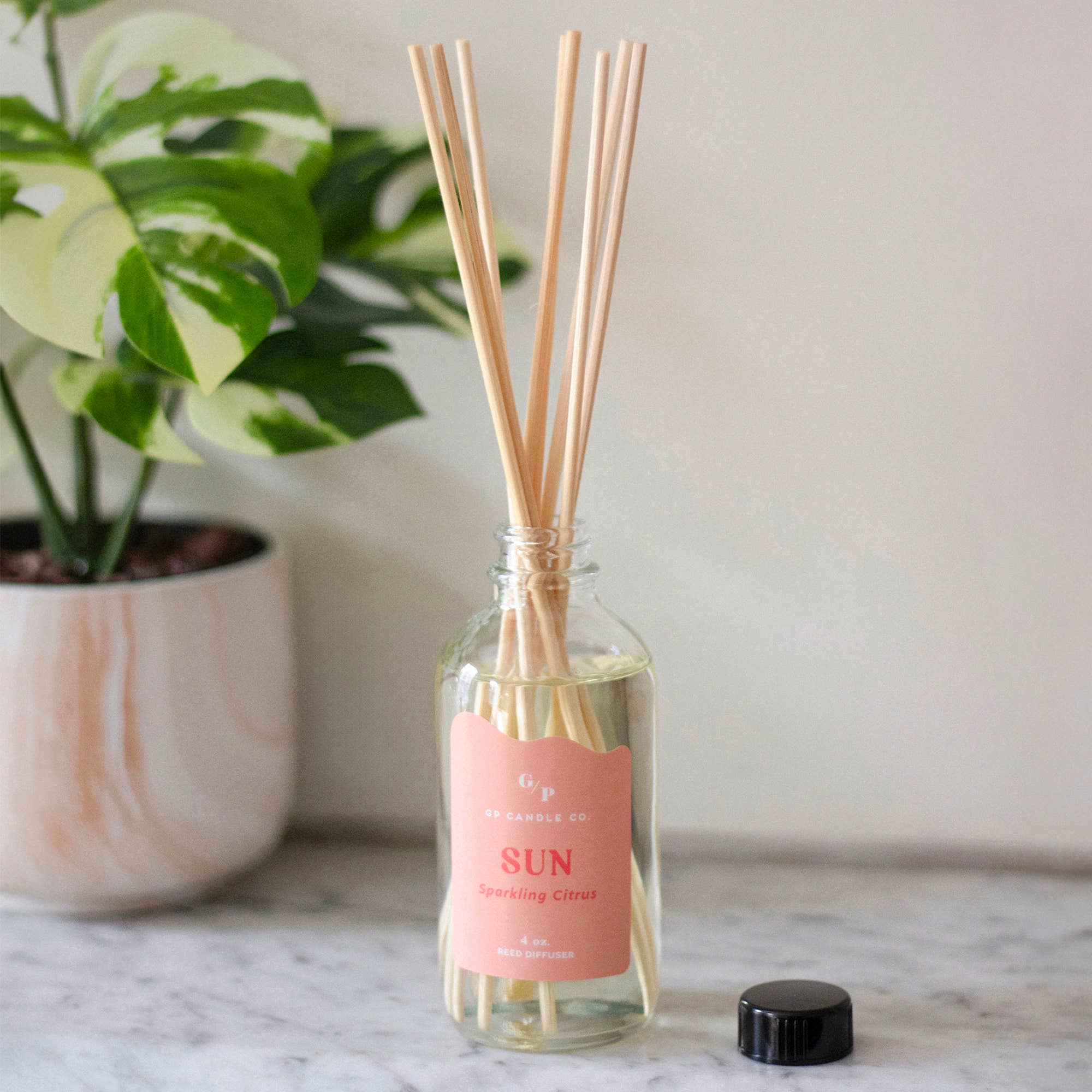 GP Candle Co. - Wholesale Reed Diffuser - Sun 4 oz. Hue Reed Diffuser (Sparkling Citrus)4