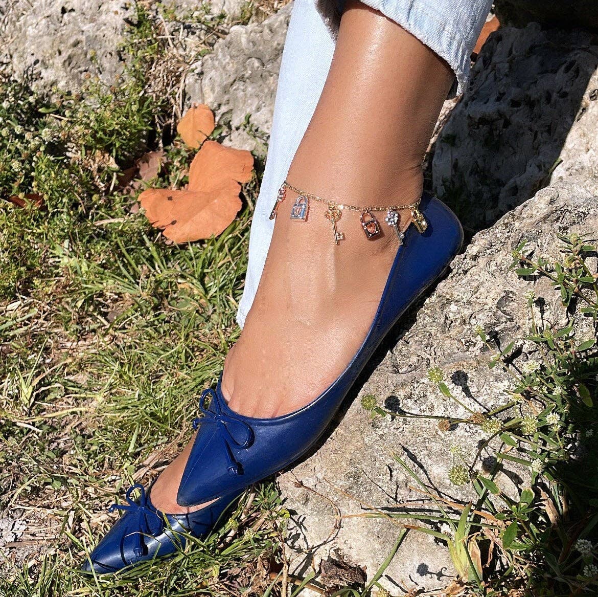 Milie – Pulseira de tornozelo por atacado – Tornozeleira com Charms de Fecho e Chave Tricolor em 18k GF4