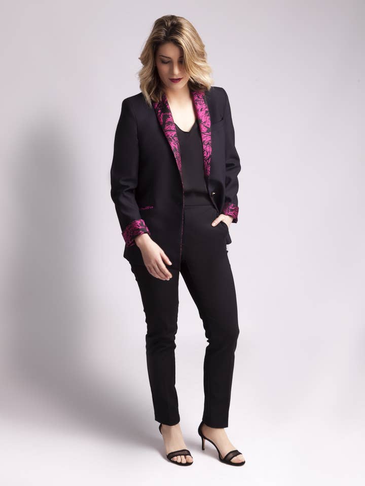 Blazer Der standardmäßige starke rosa Blazer für den Großhandel von Á+BLAZERS