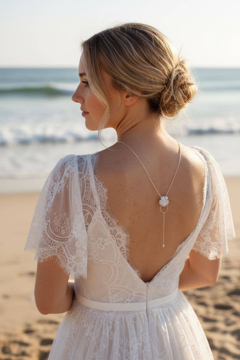 L'atelier du 6 – Großhandel Y- & Lasso-Halsketten – Halskette für Hochzeiten, rückenfreier Y-Schmuck, weiße Blume